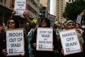 800px-20060318_Australia_NSW_Sydney_AntiWarProtest_MuslimWomen