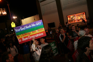 3571868044_6d62f37cc4_Gay-protest