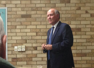 Straight to the Point: Kenny skewers Windsor