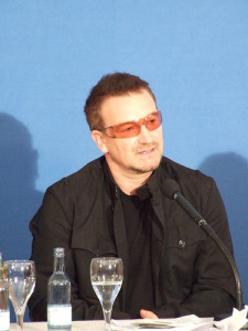 536389026_081f45baa3_Bono