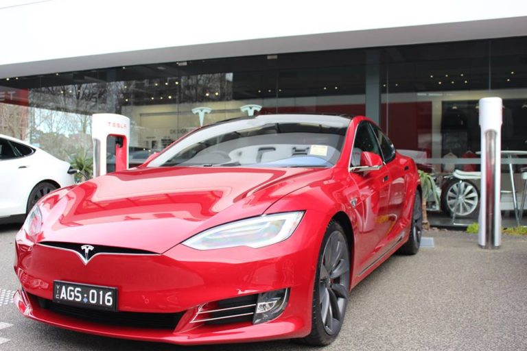 Foot To The Floor! The Tesla Model S Sedan