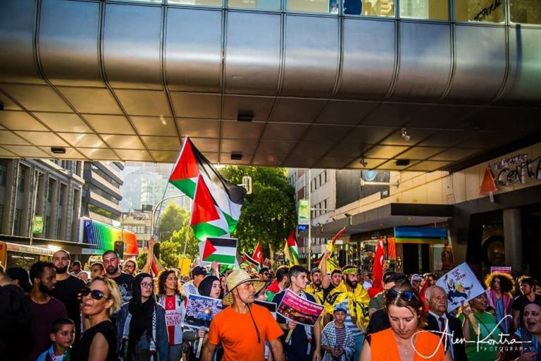 Terrorist Hezbollah Flag Appears At Melbourne Rally