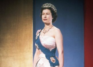 They’re not even waiting till Queen Elizabeth is dead