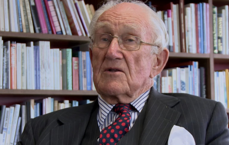 Malcolm Fraser believes Israel deliberately attacked the USS Liberty