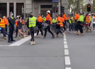 Tradies conduct Civil Disobedience in Melbourne