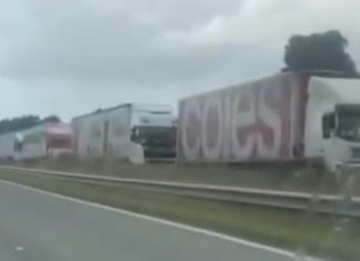 Aussie Truckie Blockade Videos GO VIRAL