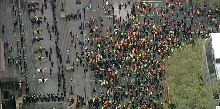 Rubber Bullets Fail: Tradie Protest Doubles In Size