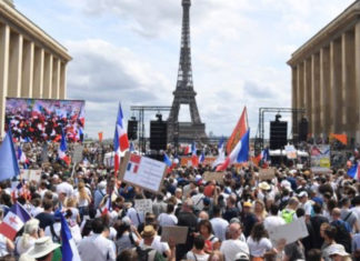 JAB DEADLINE: Thousands of French Doctors QUIT, Aussie Doctors May Follow
