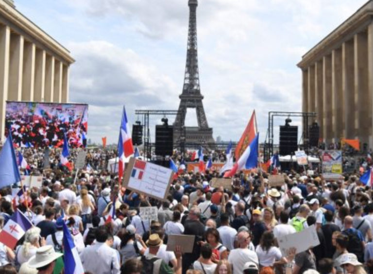 JAB DEADLINE: Thousands of French Doctors QUIT, Aussie Doctors May Follow