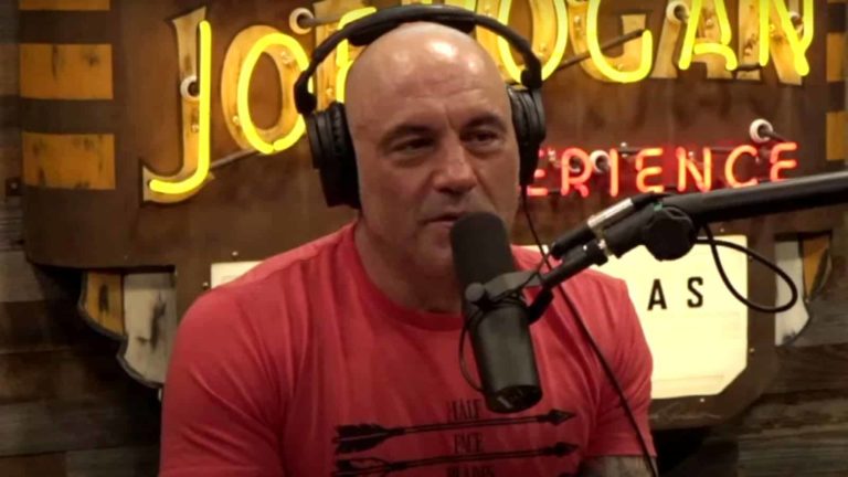 Joe Rogan Successfully treats Covid-19 with Ivermectin