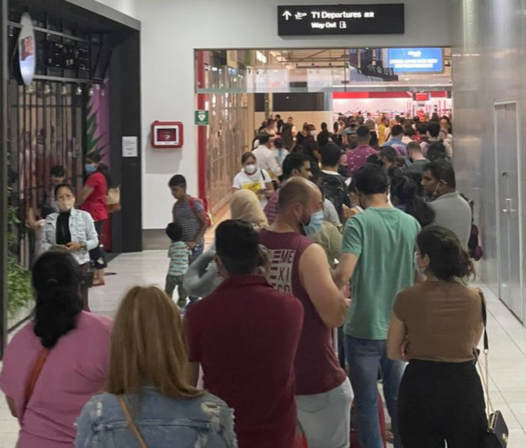 Omicron CHAOS At Melbourne Airport