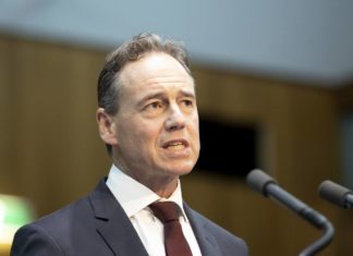 Greg Hunt normalises 4th dose, Daniel Andrews prepares to mandate 3rd dose