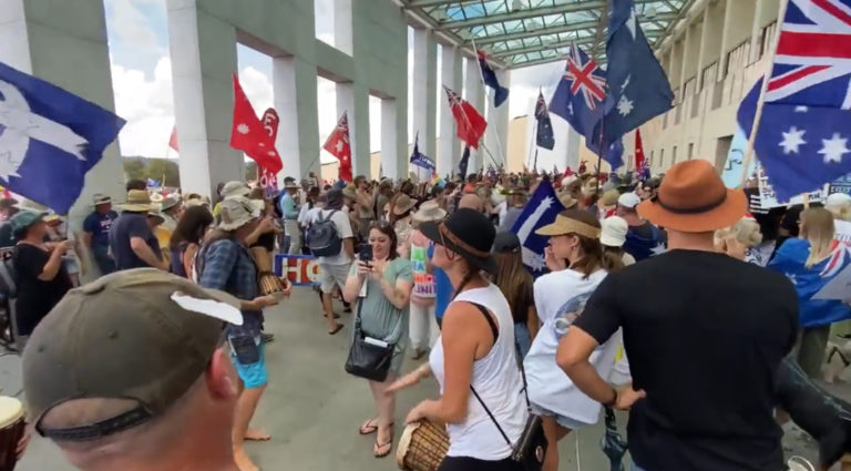 Aussies Besiege Parliament House