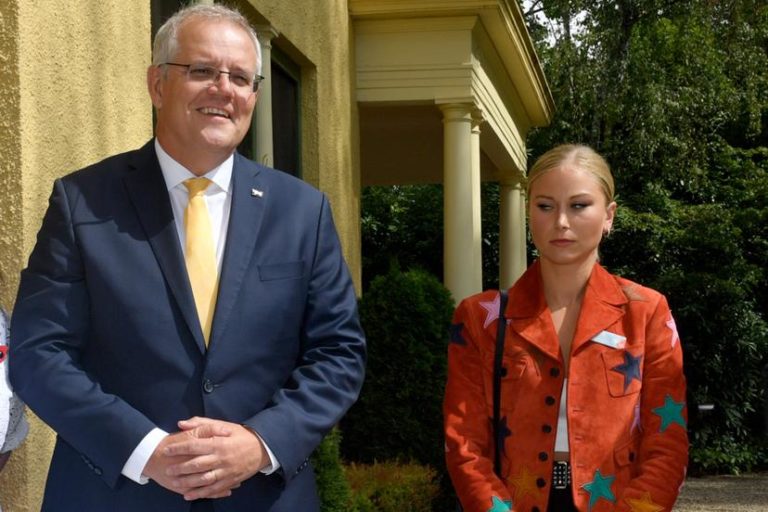 Australia freaks out over Scott Morrison and Grace Tame photo while pedos rule the world