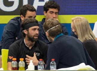 Australian Open: Tennis Players Dropping Like Flies