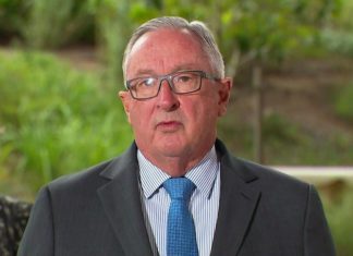 NSW Health Commissars contradict each other in the same press conference