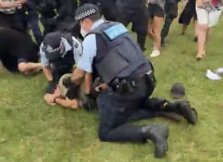 Canberra Chaos: Police attack peaceful protesters for no reason