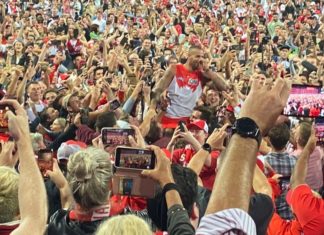 Buddy Franklin kicks 1000 goals: Aussies finally invade something