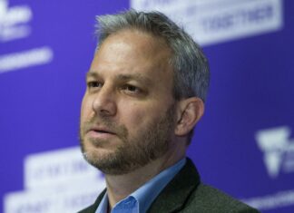 Brett Sutton claims Covid could Destroy Melbourne with Giant Death Ray