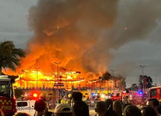 Melbourne Temple burns to the ground