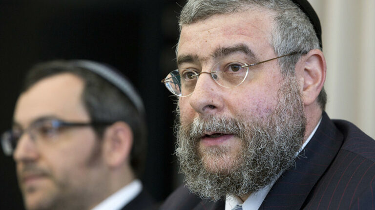 Exiled Chief Rabbi of Moscow: Putin is an Anti-Semite, FSB Intimidates Jews