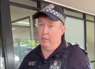 Man films groomer book in library: Police NEARLY ARREST him