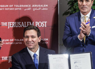 Here Comes Ron DeSantis