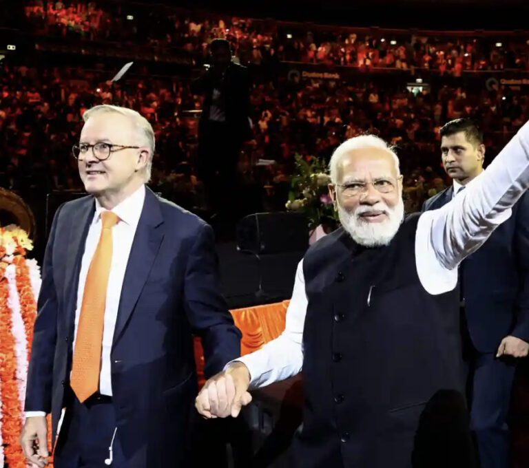 “Modi is The Boss”: 20,000 Indians Welcome Conquerer to Sydney