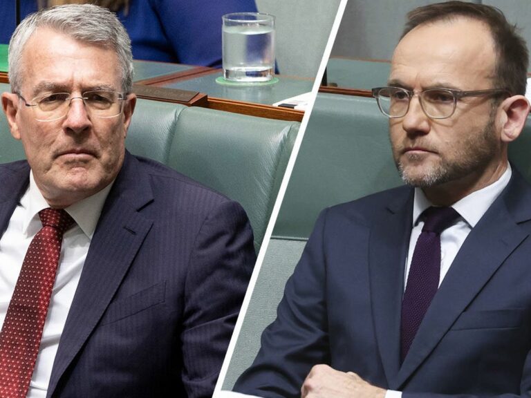 Bandt to sue Dreyfus: If only our rulers cared this much about Aussies